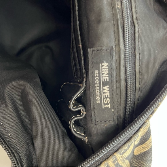 Nine West Brown And Gold Flower Patterned Shoulder Bag. 100% Cotton/Faux Leather - Picture 4 of 9